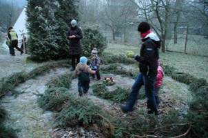  Slavnostního rozsvěcení adventního věnce (Zdroj: DLK Mariánka)